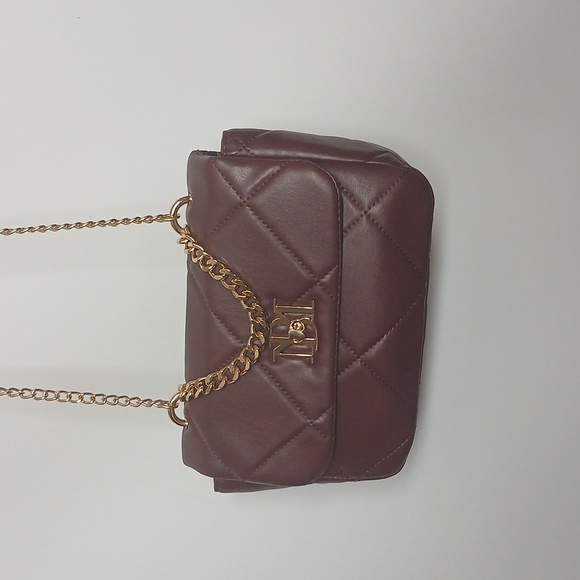 Badgley Mischka Elegant Quilted Burgundy Shoulder Bag - Picture 2 of 14